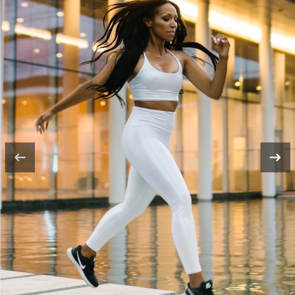 Zyia white unicorn luxe 7/8 24” leggings NWT - Picture 2 of 7